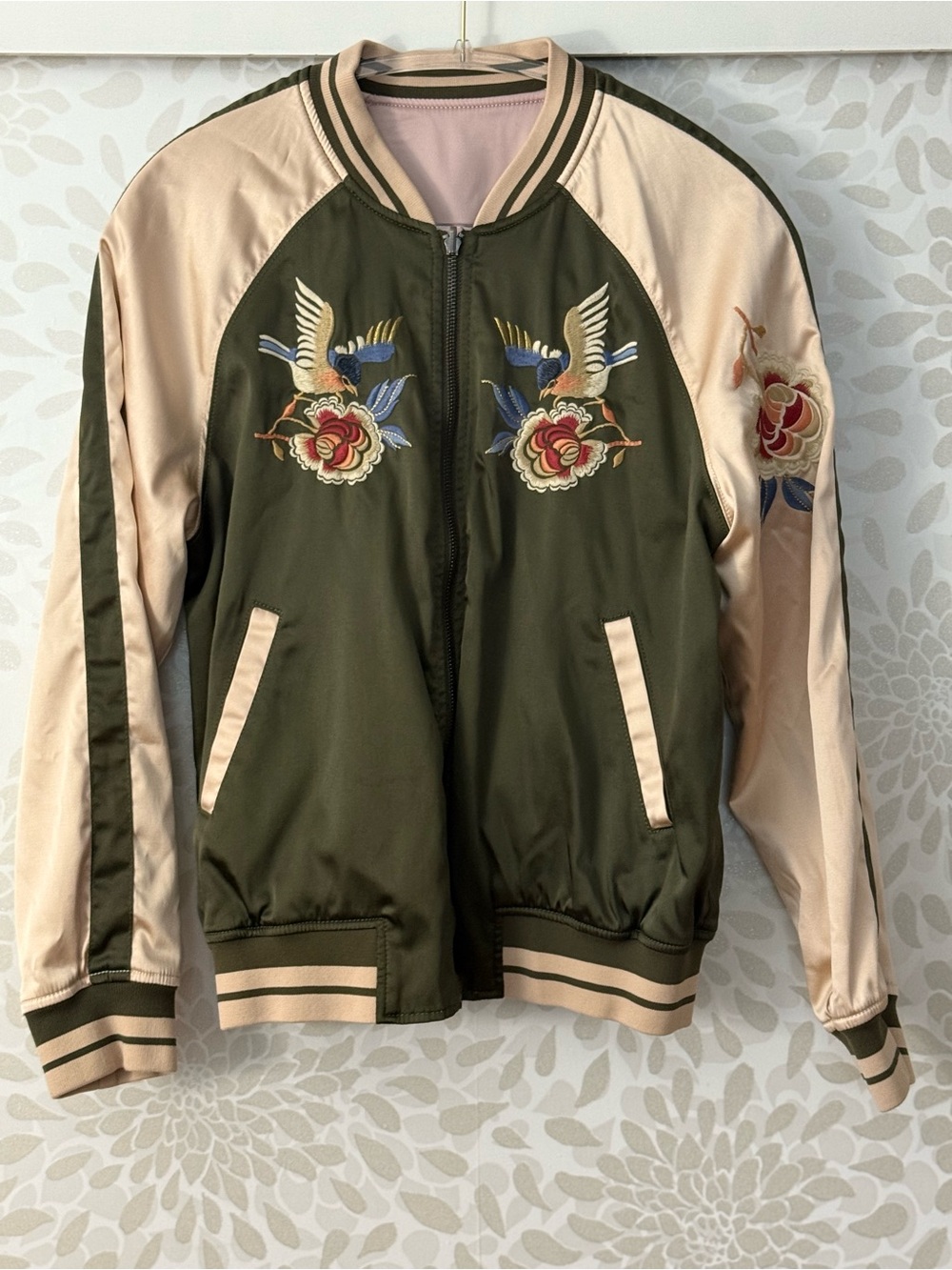 Express Women’s S Retro Satin Bird Flower Baseball Bomber Jacket REVERSIBLE
